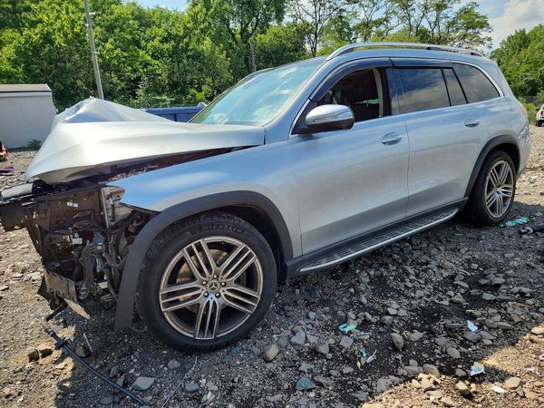 2025 MERCEDES-BENZ GLS-CLASS GLS450 4MATIC — Front 3/4