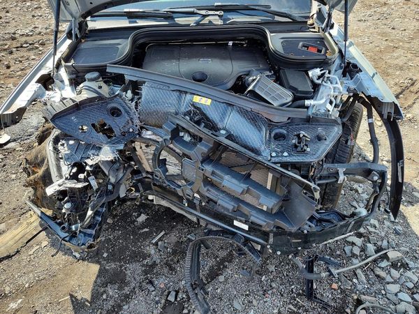 2025 MERCEDES-BENZ GLS-CLASS GLS450 4MATIC — Engine bay