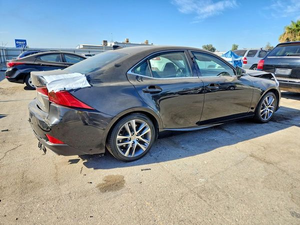 2019 LEXUS IS 300