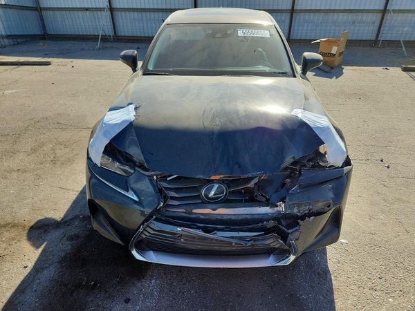 2019 LEXUS IS 300