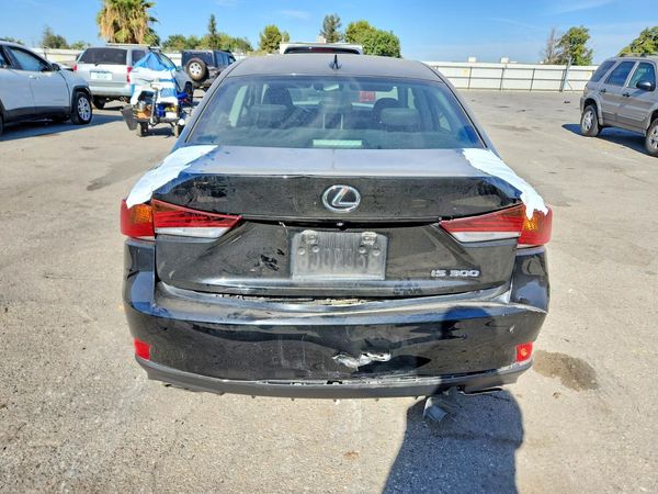 2019 LEXUS IS 300