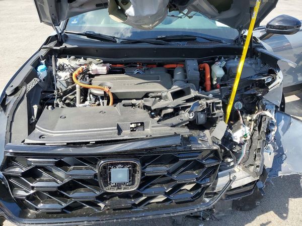 2024 HONDA CRV Sport-L — Engine bay