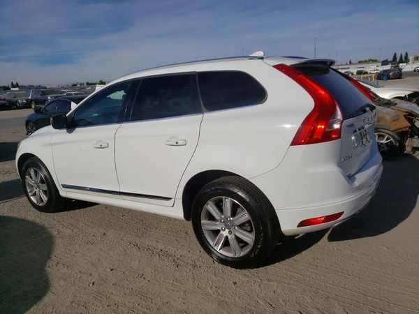 2016 VOLVO XC60