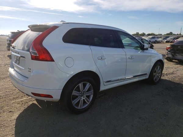 2016 VOLVO XC60
