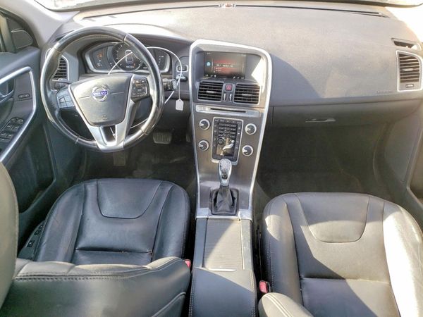 2016 VOLVO XC60