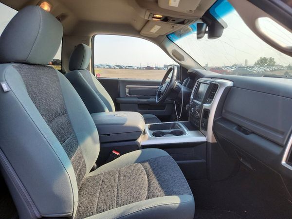 2017 RAM 1500 SLT