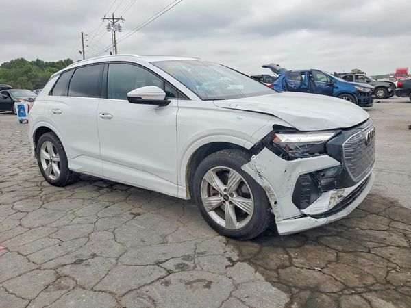 2022 AUDI Q4 E-TRON quattro Premium Plus