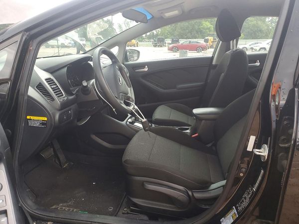 2017 KIA FORTE LX Base