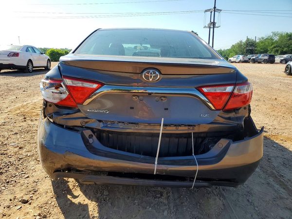 2016 TOYOTA CAMRY