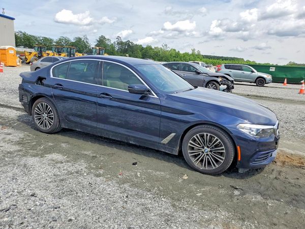 2019 BMW 530