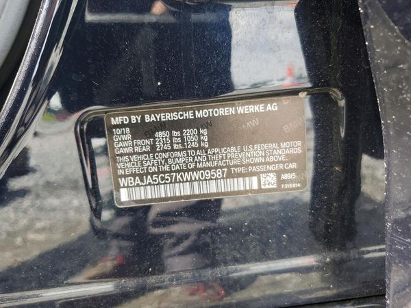 2019 BMW 530