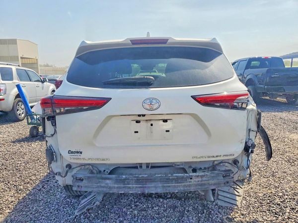 2020 TOYOTA HIGHLANDER Platinum