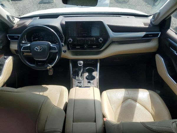 2020 TOYOTA HIGHLANDER Platinum