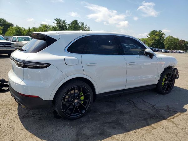 2019 PORSCHE CAYENNE S E-Hybrid