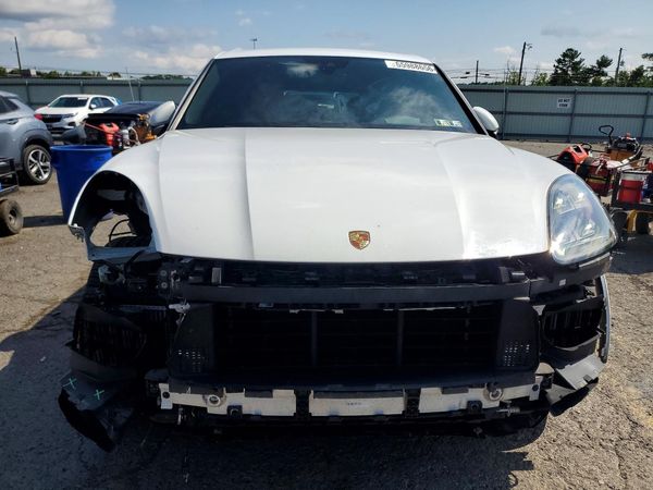 2019 PORSCHE CAYENNE S E-Hybrid