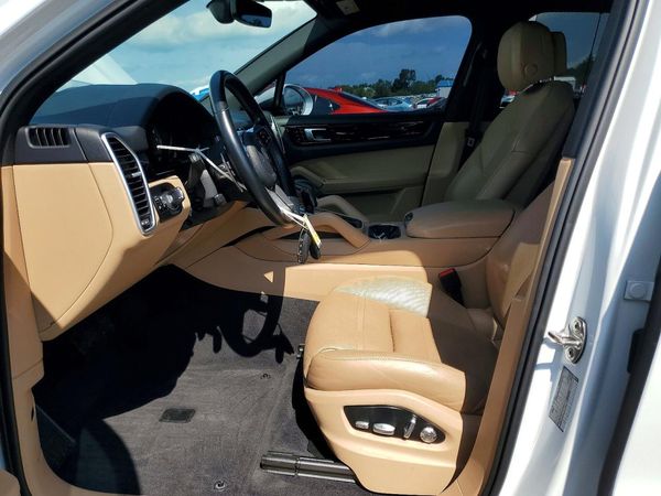 2019 PORSCHE CAYENNE S E-Hybrid