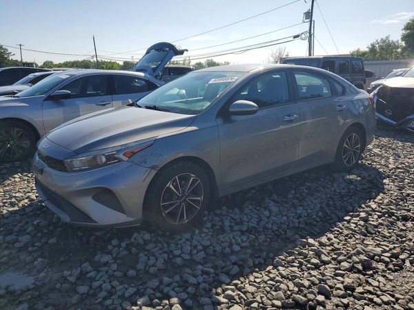2022 KIA FORTE FE, LXS