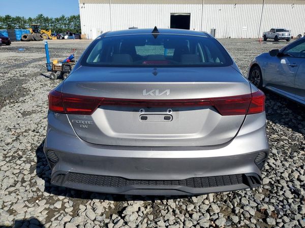 2022 KIA FORTE FE, LXS