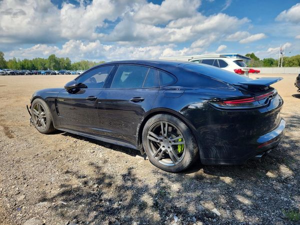 2023 PORSCHE PANAMERA
