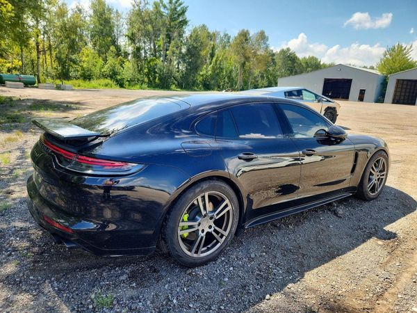 2023 PORSCHE PANAMERA