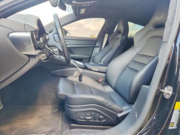 2023 PORSCHE PANAMERA