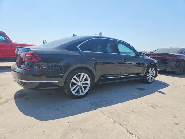 2018 VOLKSWAGEN PASSAT