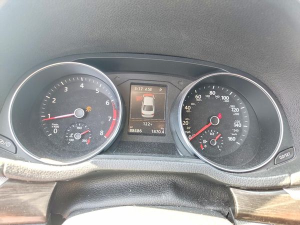 2018 VOLKSWAGEN PASSAT