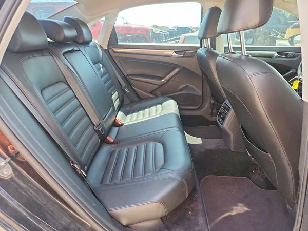 2018 VOLKSWAGEN PASSAT
