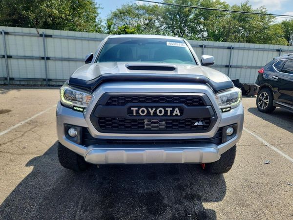 2018 TOYOTA TACOMA