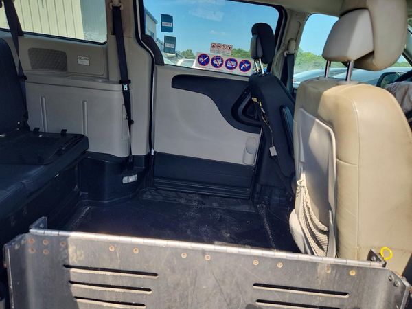 2019 DODGE GRAND CARAVAN SE