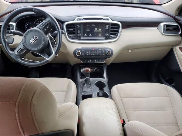 2017 KIA SORENTO L, LX