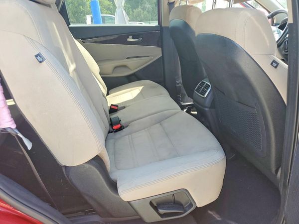 2017 KIA SORENTO L, LX