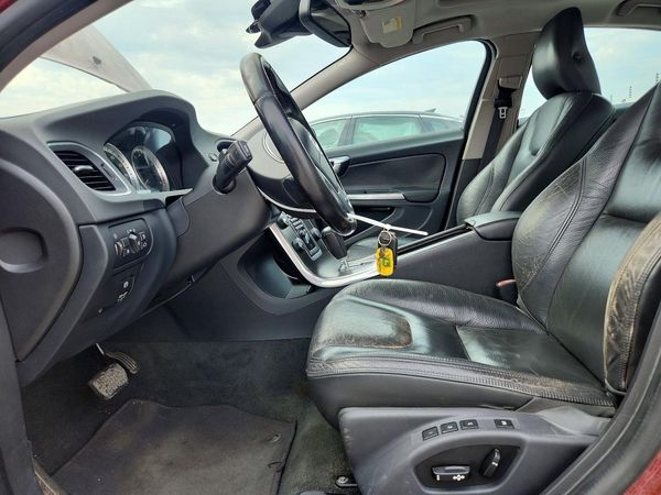 2012 VOLVO S60