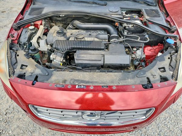 2012 VOLVO S60