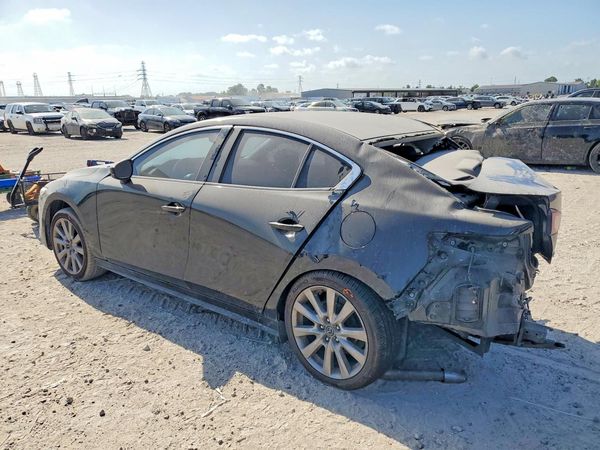 2021 MAZDA 3