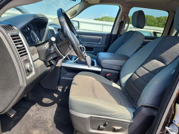 2017 RAM 1500 SLT