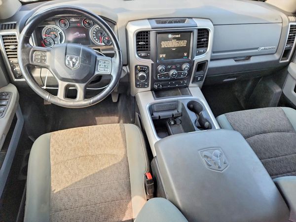 2017 RAM 1500 SLT