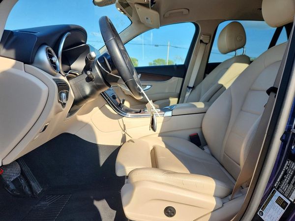2020 MERCEDES-BENZ GLC GLC300