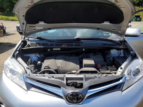 2020 TOYOTA SIENNA Q grade