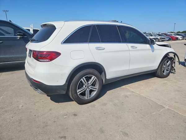 2022 MERCEDES-BENZ GLC