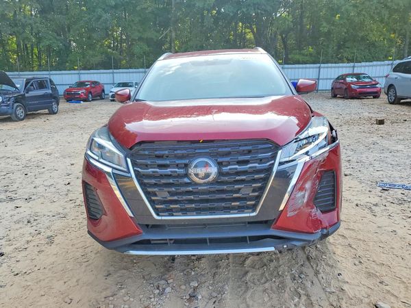 2023 NISSAN KICKS