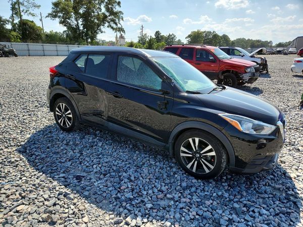 2020 NISSAN KICKS
