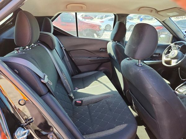 2020 NISSAN KICKS