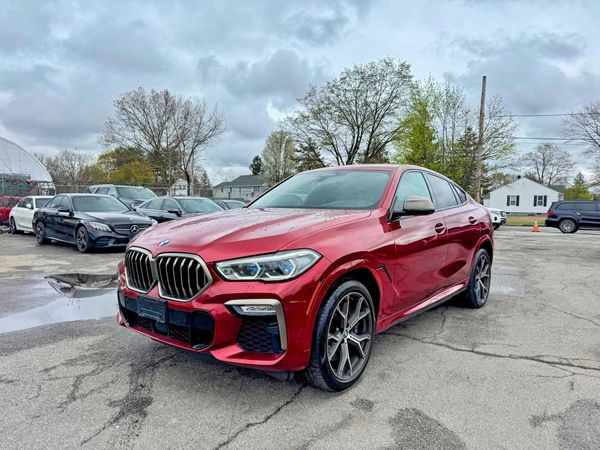2021 BMW X6 M50i