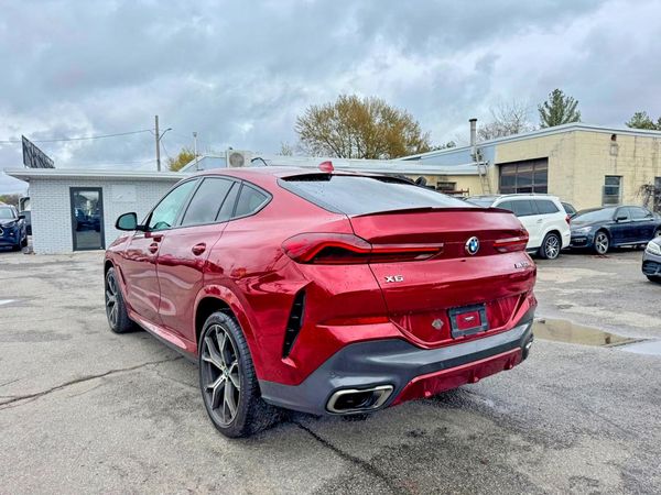 2021 BMW X6 M50i