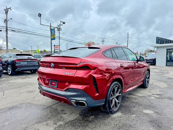 2021 BMW X6 M50i