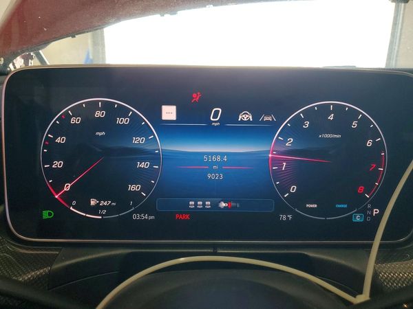 2025 MERCEDES-BENZ C