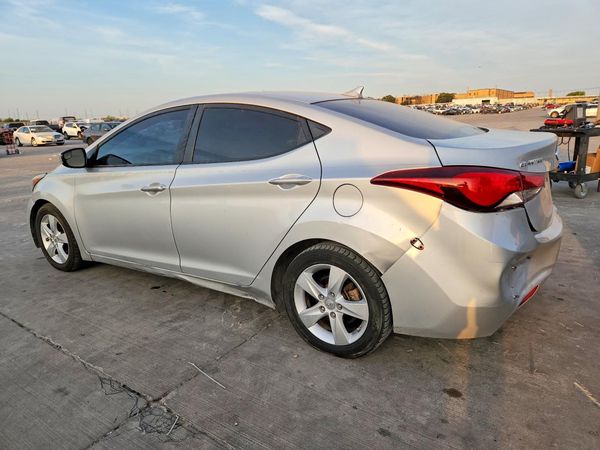 2014 HYUNDAI ELANTRA GLS (Middle)