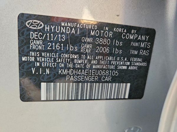2014 HYUNDAI ELANTRA GLS (Middle)