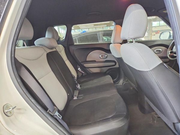 2015 KIA SOUL GL(Middle-low grade)